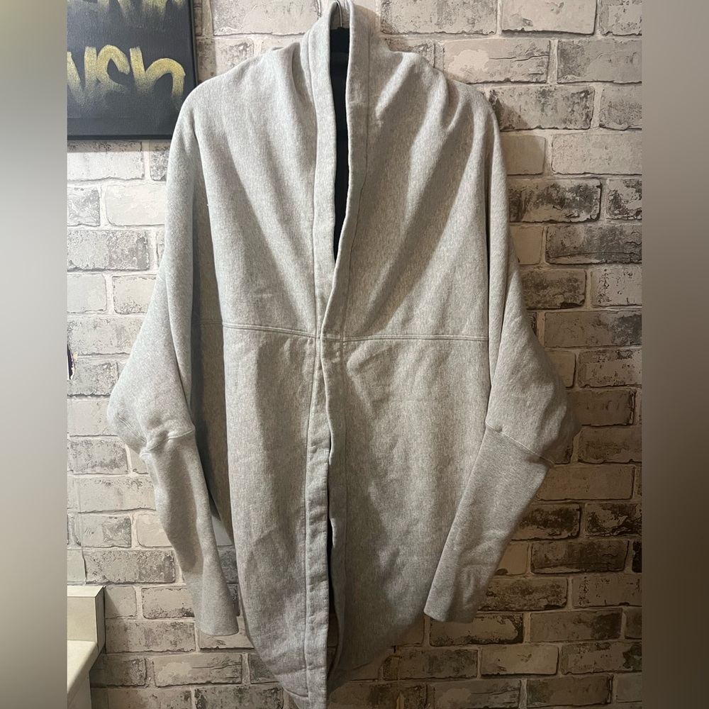 Lululemon Athletica Light Gray Hooded Jacket